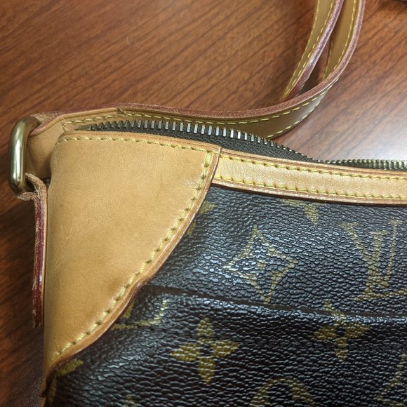 Auth Louis Vuitton Odeon Mm Monogram Canvas and Calf Leather Cross Body … - Picture 8 of 16
